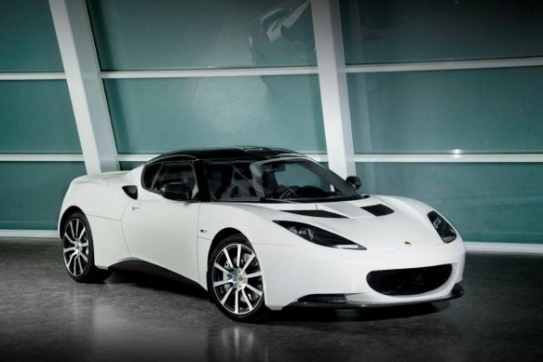 evora carbon01.jpg