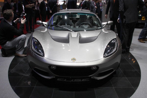 02-2011-lotus-elise-live.jpg
