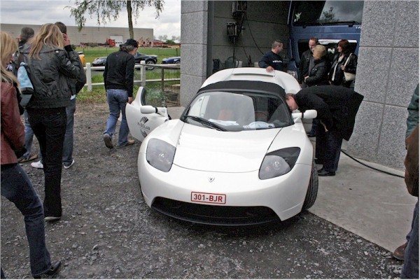 de tesla in de stekker