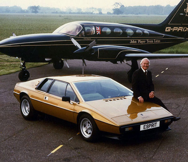 Colin_Chapman_Lotus_Esprit_S2_Thum.jpg