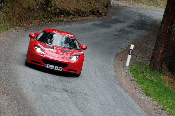 Lotus_Evora_21pop.jpg