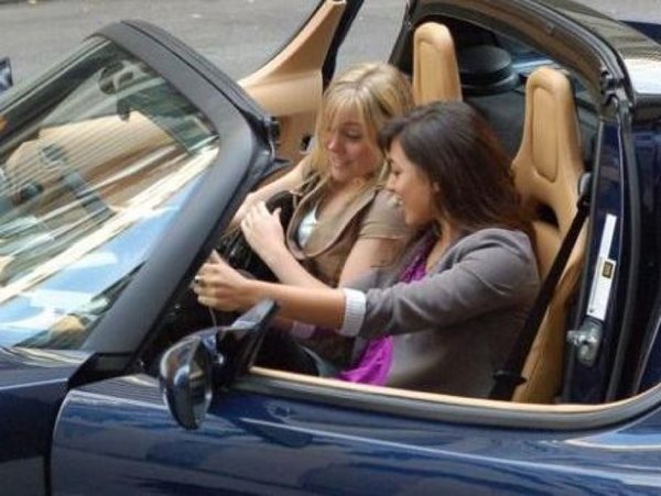 Tesla+in+NYC,+businessinsider.com+2009-11-17.jpg