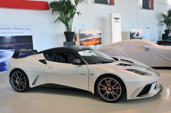 05-lotus-evora-gte-road-car-concept-1.jpg