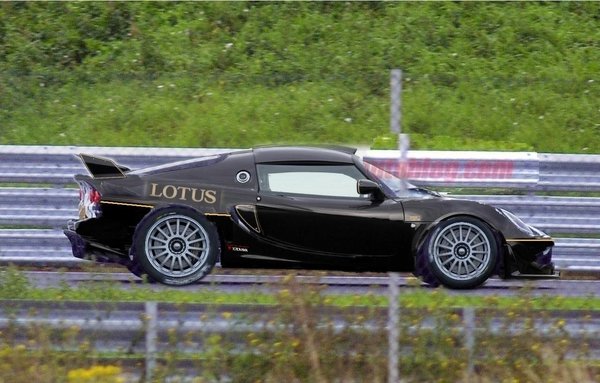 002-spy-shots-lotus-exige-1312490383[2].jpg