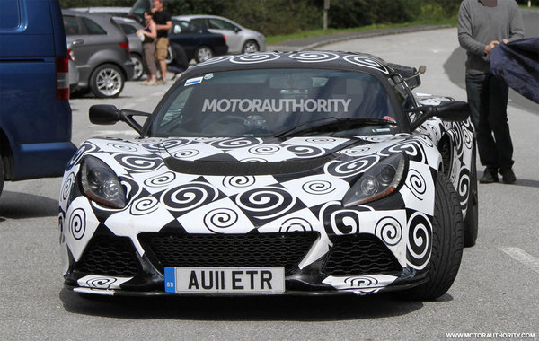 2013-lotus-exige-spy-shots_100361356_l.jpg