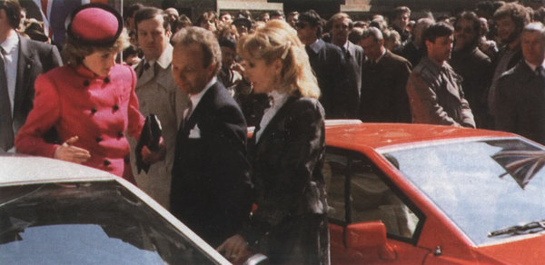 Princess_Diana_Lotus_Esprit.jpg