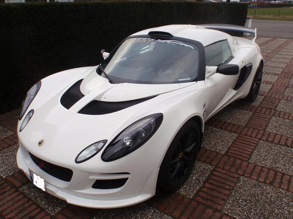 lotuscarbon 001-1.JPG