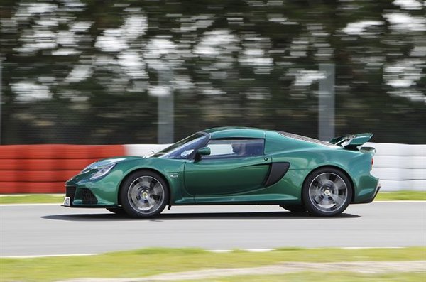 Lotus-Exige-2441212424387791600x1060.jpg