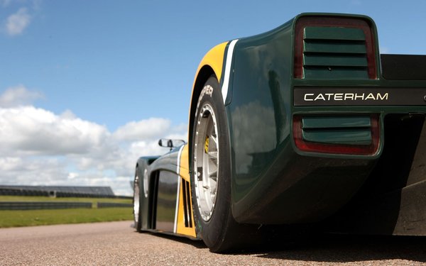Caterham-SP-300R-rear-taillight.jpg