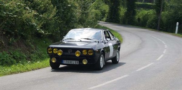 lancia-beta-copue-2000-1976-soe (Custom).jpg