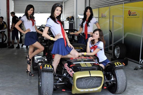 asian4wheel.jpg