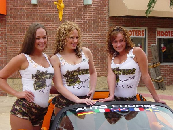 hootersshoot4.jpg