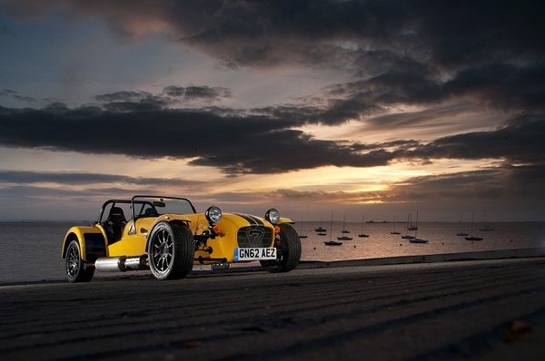 big_caterham-seven-supersport-r-foi-lancado-na-europa kopie.jpg