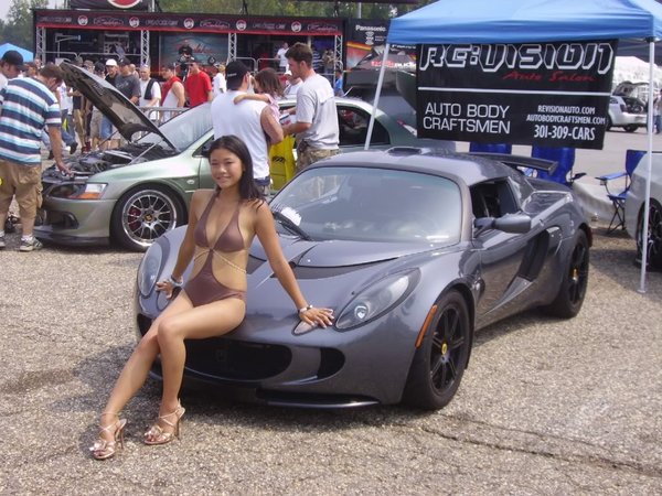 hotchicklotus.jpg