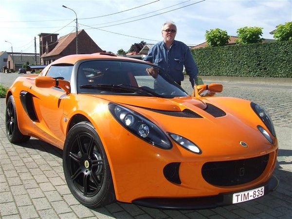 Lotus Dries - Dirk -  (Custom).JPG