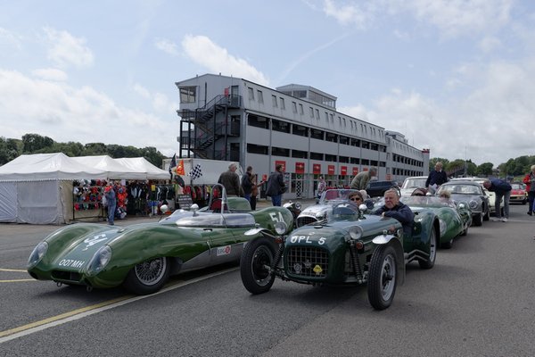 _DSC5427BrandsHatch_17-8-2014.DxO_resize.jpg