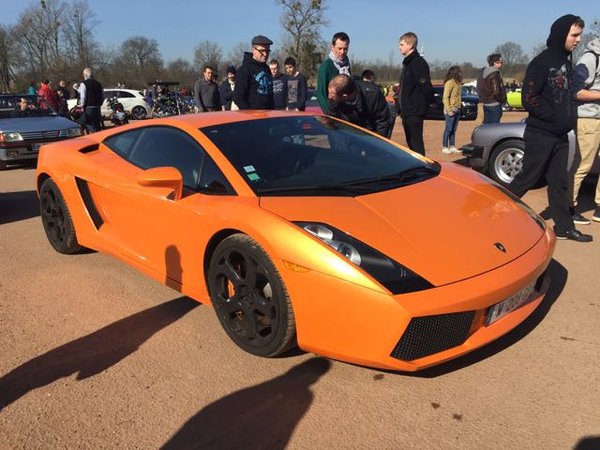 lambo2.jpg