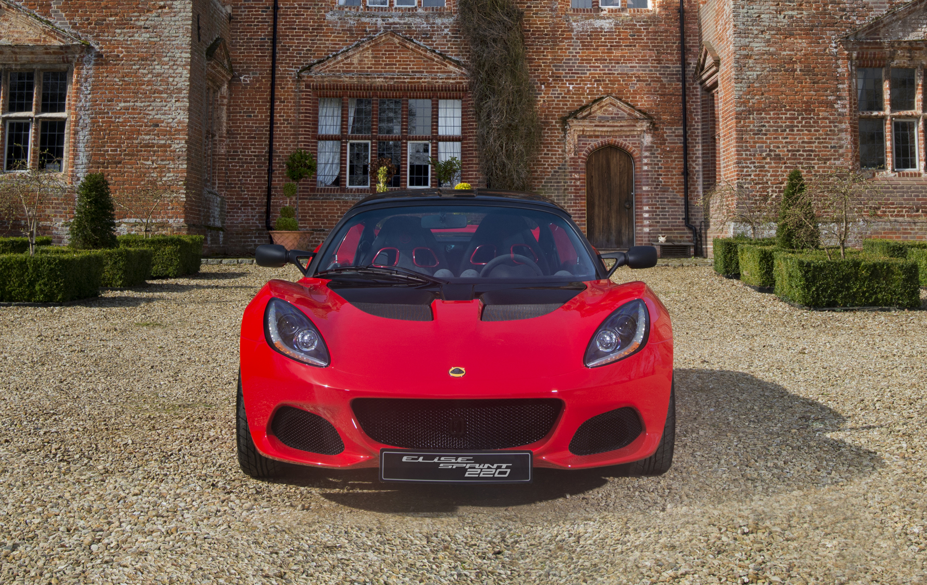 Lotus Elise Sprint 220 Front Med Res (5).jpg