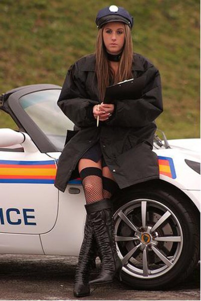 brands_hatch_march_2007_police.jpg