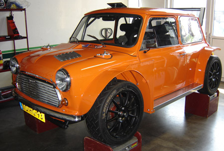 oranje-super2000-mini.jpg