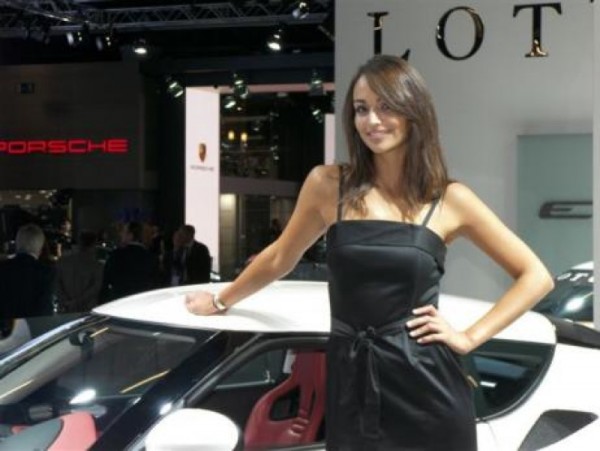 evora hostess iaa 2009 02.jpg