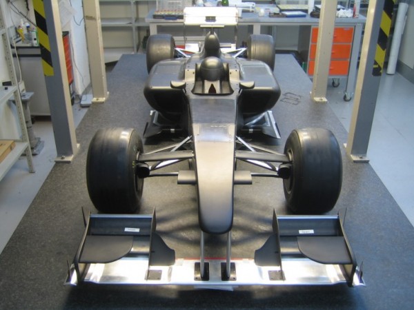 Lotus_F1_Racing_wind_tunnel_model_B_jpg_770.jpg