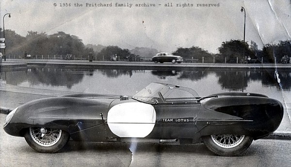 Lotus XI period pic.jpg