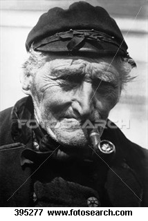 old-farmer-pipe_~395277.jpg