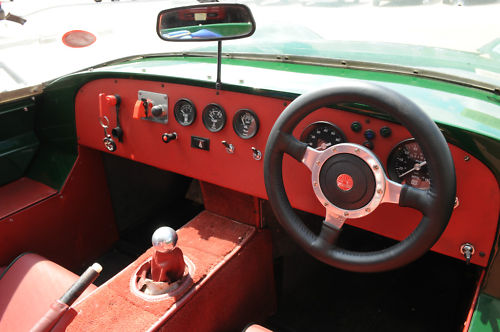 Q910REU.04.jpg