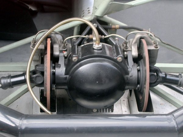 2423-61311516975-6.jpg
