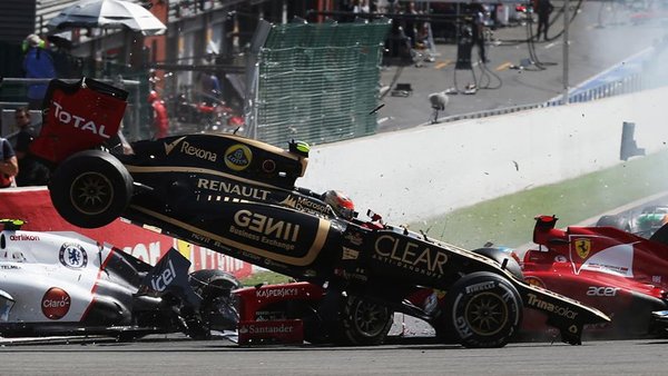 Crash GP F1 van België 2012.jpg