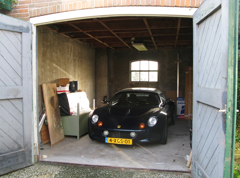 garage2.jpg